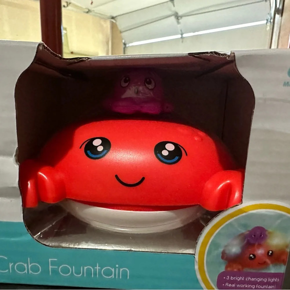 New Infant Bath Toy - Crab Fountain - Picture 1 of 3
